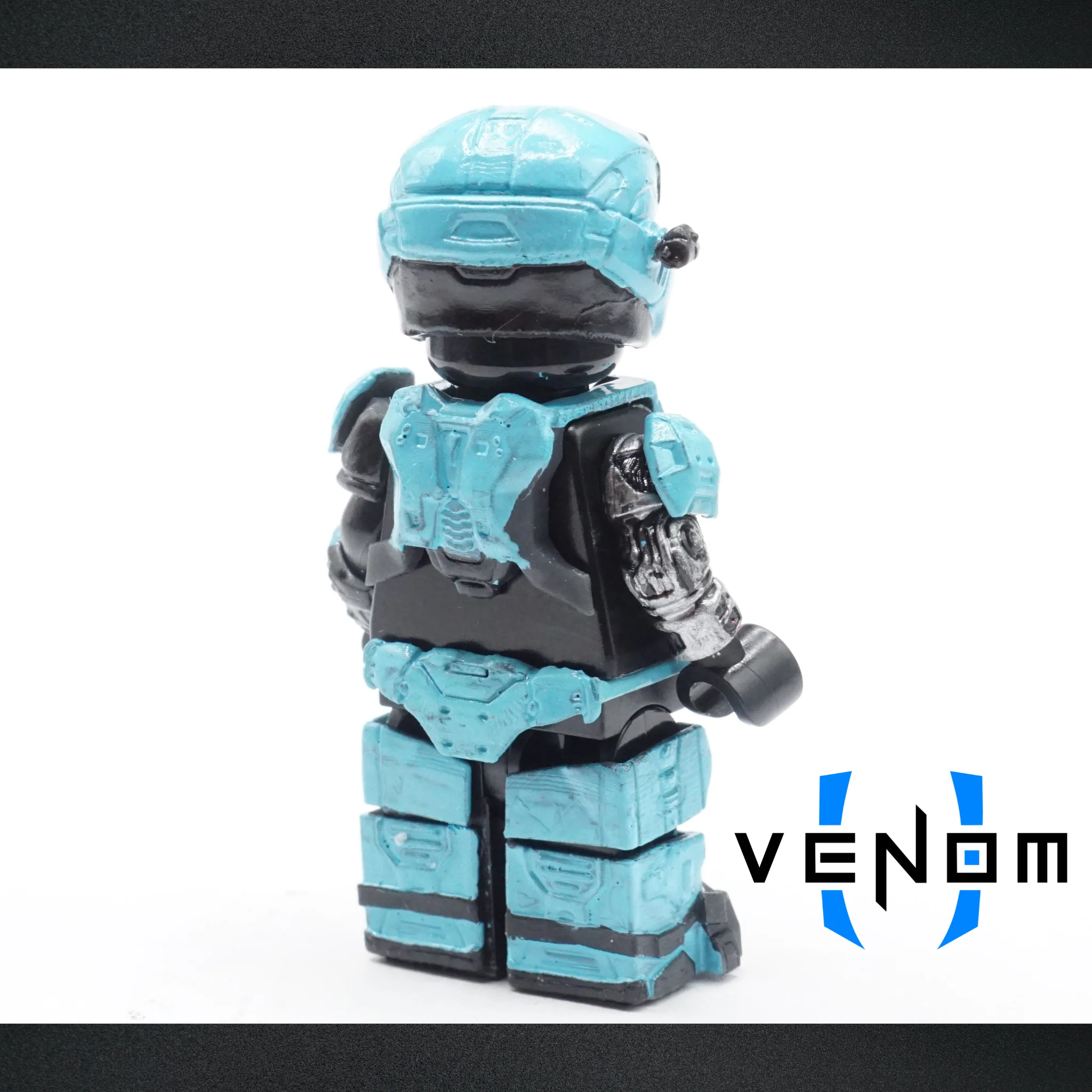 V2 Cyan Sci-Fi Team 6 Female Armor Kit - Image 6